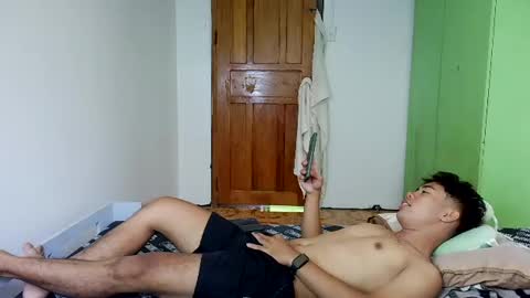 alejandro fernan online show from August 14, 2:37 am