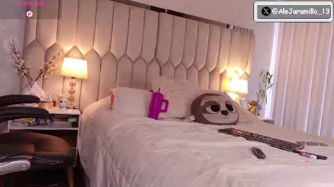Alejandra online show from August 14, 7:50 pm