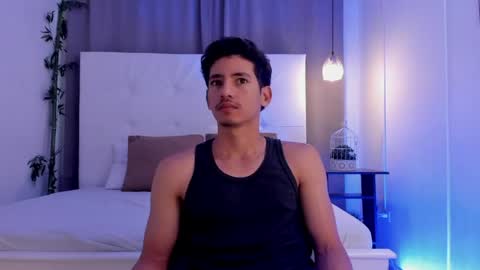 alejo_exotic online show from August 6, 12:26 pm