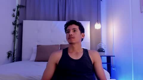 alejo_exotic online show from August 6, 1:32 pm