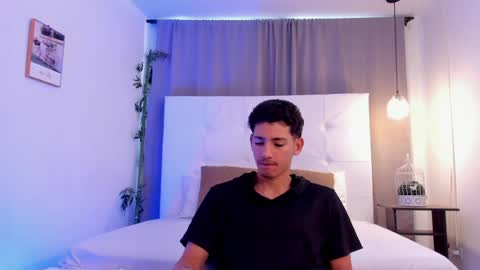 alejo_exotic online show from August 12, 12:29 pm