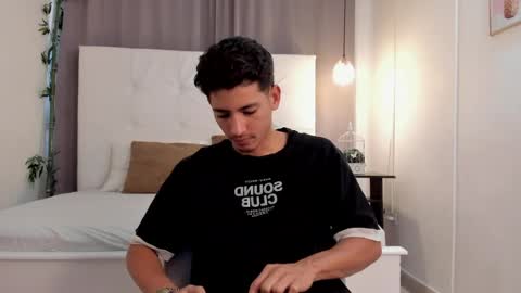 alejo_exotic online show from August 13, 12:41 pm