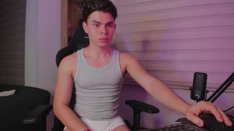 ONLYFANS Alejoo twink online show from February 18, 4:42 am