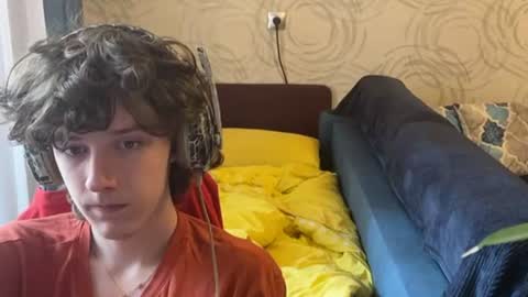 Alek online show from August 11, 11:56 am