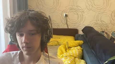 Alek online show from August 13, 1:03 pm