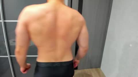 aleks_brown online show from July 22, 12:35 am