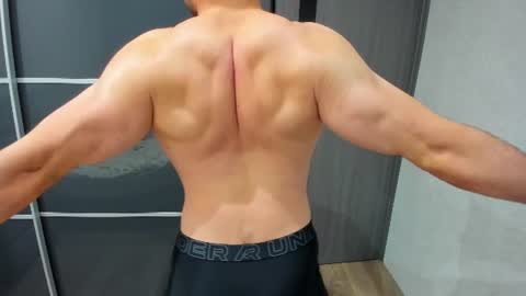 aleks_brown online show from July 28, 2:17 am