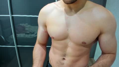 aleks_brown online show from August 12, 1:57 pm
