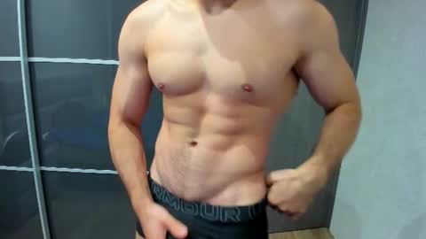 aleks_brown online show from August 13, 10:07 am