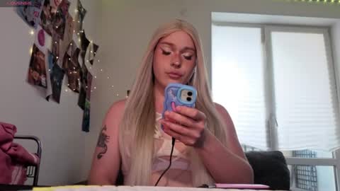 ALENA  INDEPENDENT MODEL online show from June 11, 8:09 am