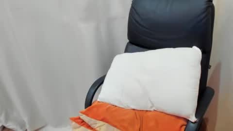 Luly online show from August 15, 1:09 am