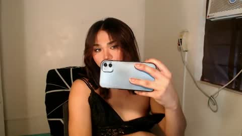 alenajones online show from July 24, 8:06 am