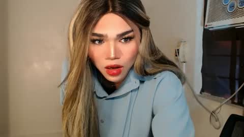 alenajones online show from July 28, 12:38 am