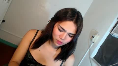 alenajones online show from August 7, 1:16 am