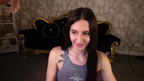 alesiadessmond online show from August 14, 9:18 pm