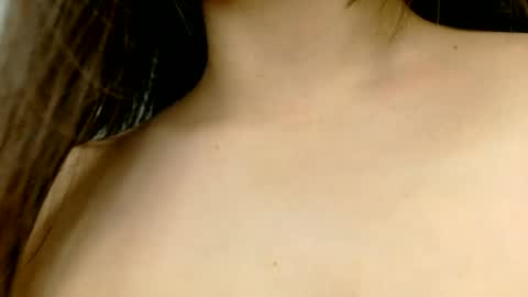 QUEEN OFF MILK online show from August 12, 11:29 pm