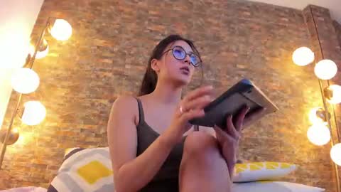 Aleska online show from August 4, 1:30 pm