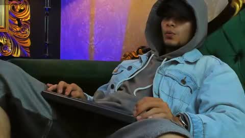 Twitter Alessandr0king online show from July 25, 12:58 am