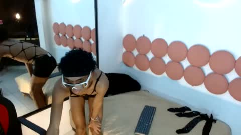 alessandroblack_ online show from August 11, 8:16 am