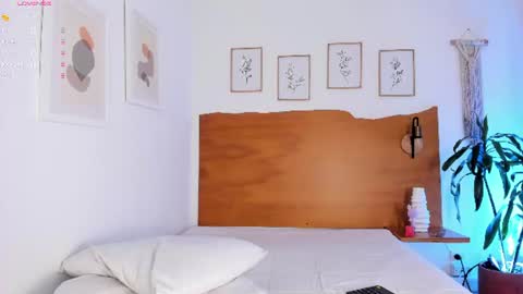 alessia_selene online show from August 14, 4:54 pm