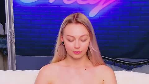 alessiacroft online show from July 13, 6:20 am