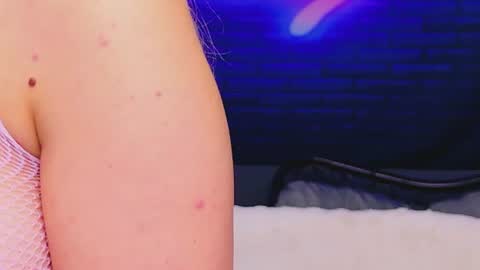 alessiacroft online show from July 14, 6:18 am