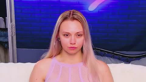 alessiacroft online show from July 14, 7:24 am