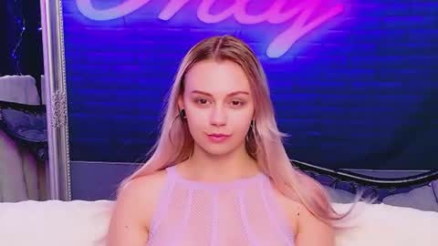 alessiacroft online show from July 14, 9:35 am