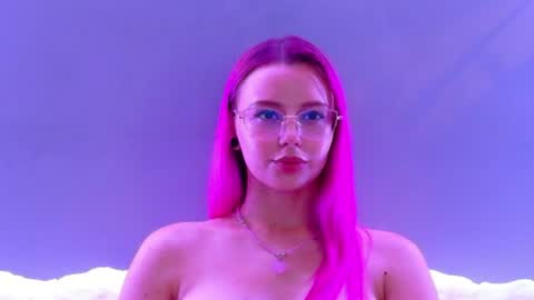 alessiacroft online show from August 11, 7:43 am