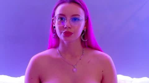 alessiacroft online show from August 11, 11:12 am