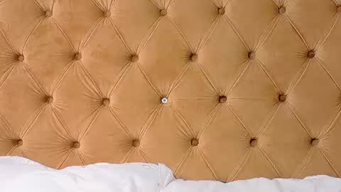 alessiacroft online show from August 12, 7:33 am