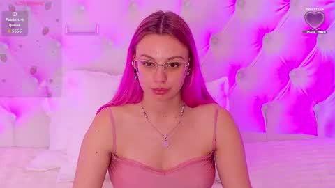 alessiacroft online show from August 14, 9:46 am