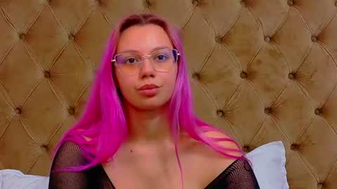 alessiacroft online show from August 16, 4:05 am