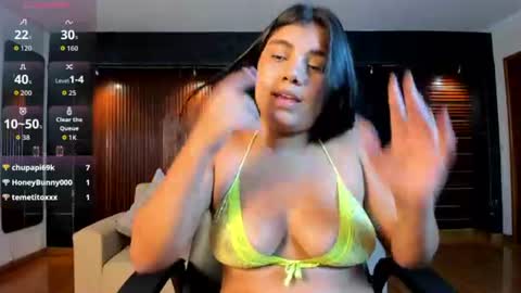 Alessiajames online show from August 6, 10:09 pm