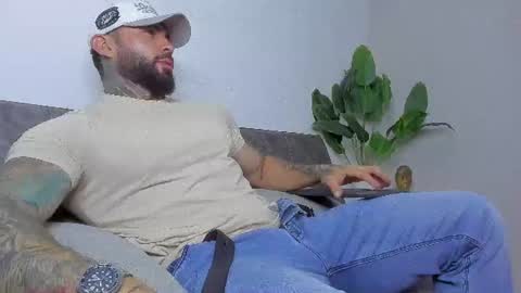 Aless Rose online show from August 9, 10:00 pm