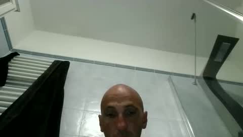 alex120475 online show from April 5, 8:56 pm
