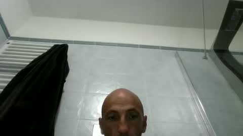 alex120475 online show from April 24, 7:45 am