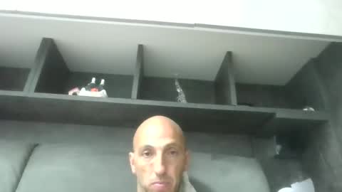 alex120475 online show from July 2, 12:22 am