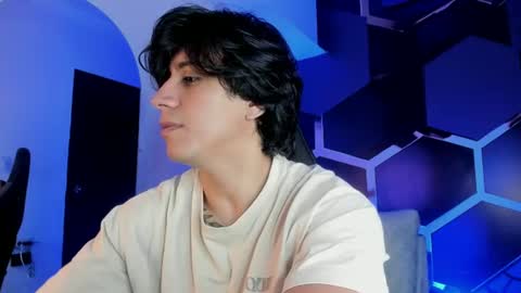 alex online show from August 8, 2:55 am