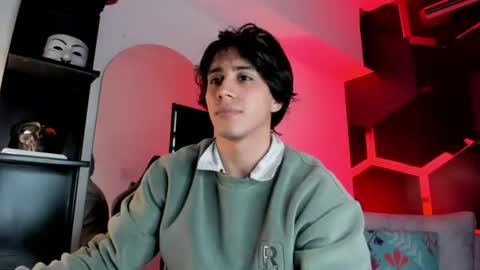 alex online show from August 18, 12:44 pm