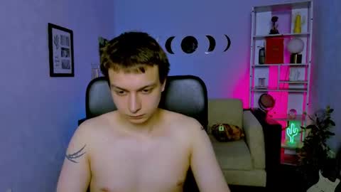 Alex online show from August 3, 5:42 pm