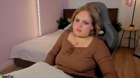 alex_muur online show from August 5, 1:31 pm