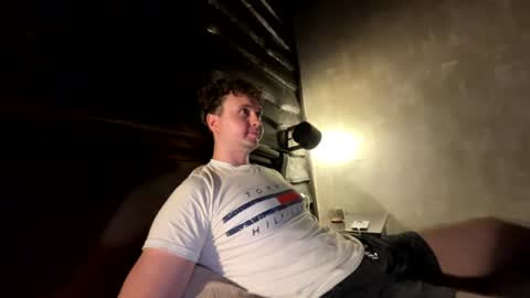 Alex online show from August 5, 6:39 pm