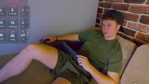 Alex online show from August 7, 7:36 pm