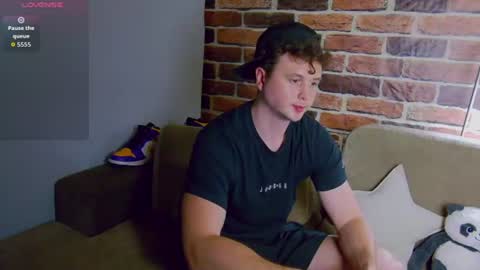 Alex online show from August 12, 6:10 pm