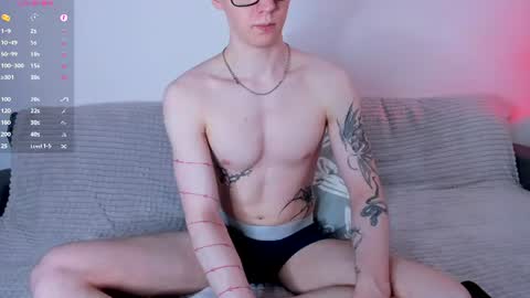 Alex Silent online show from August 10, 2:18 pm
