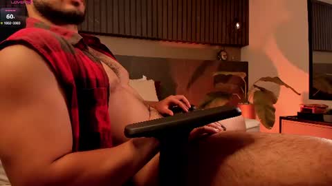 alex_wolf05 online show from August 12, 5:37 pm