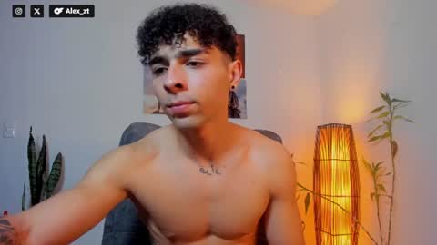 x   online show from July 30, 9:32 pm