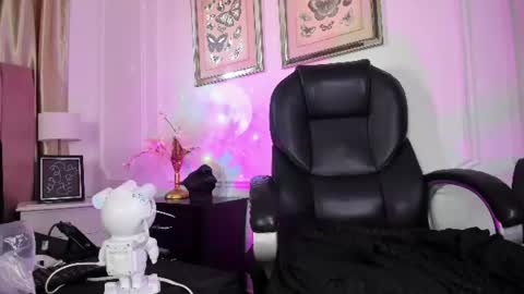 Alexa  online show from August 8, 2:06 pm