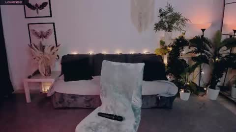 alexa_lexi online show from July 22, 11:12 am